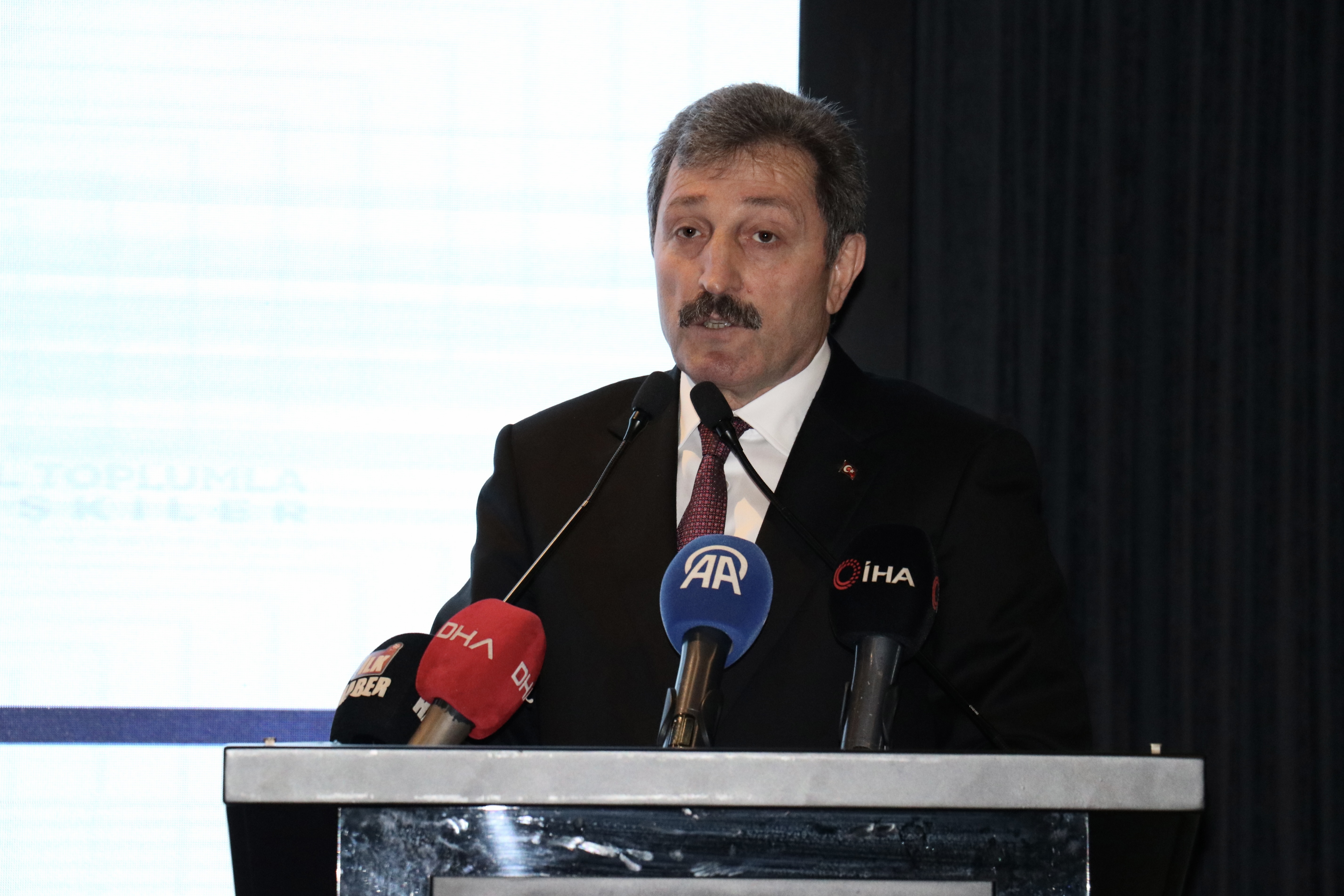 aa-20260724-42055571-42055568-samsunda-bagimlilikla-mucadelede-medyanin-rolu-paneli-duzenlendi.jpg