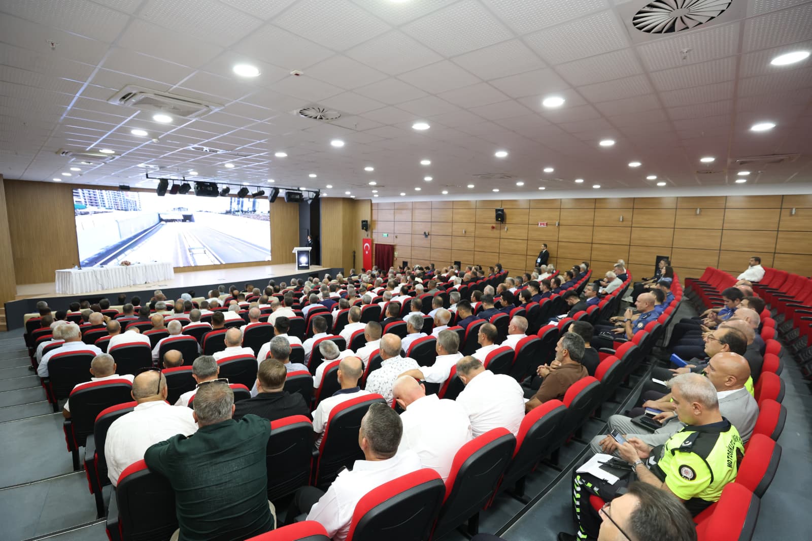 vali-tavli-samsunda-1446-milyar-liral-1444895-429755.jpg