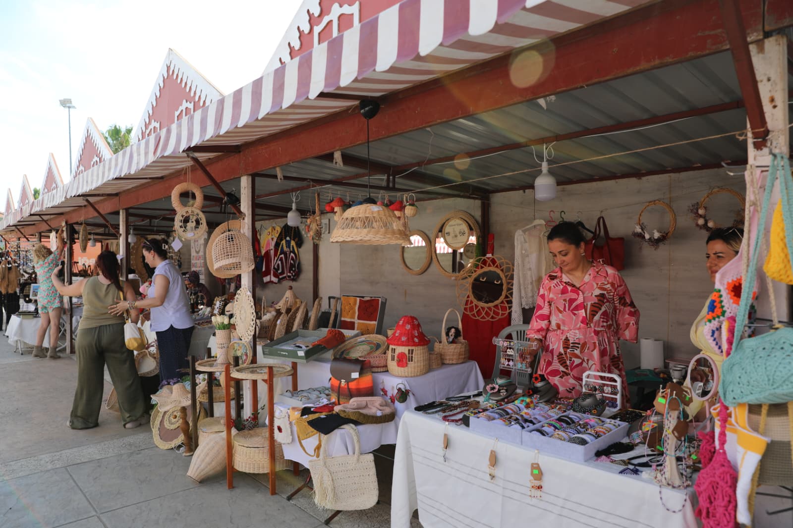 aa-20260819-42251440-42251438-samsunda-500-kadin-ureticinin-katildigi-kadin-emegi-festivali-basladi.jpg