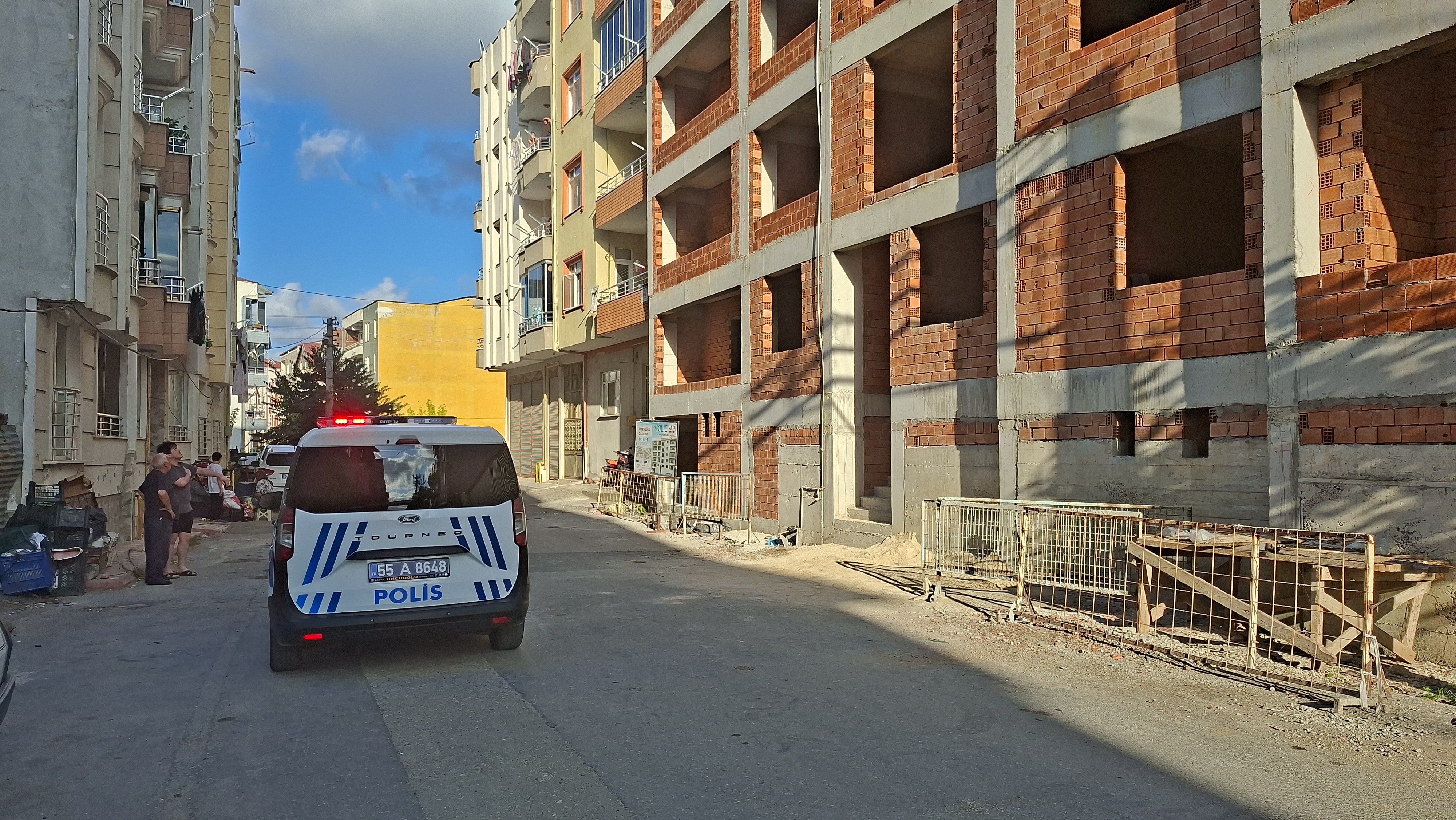 aa-20260902-42370987-42370986-samsunda-insaat-halindeki-binanin-4uncu-katindan-dusen-kisi-yaralandi.jpg