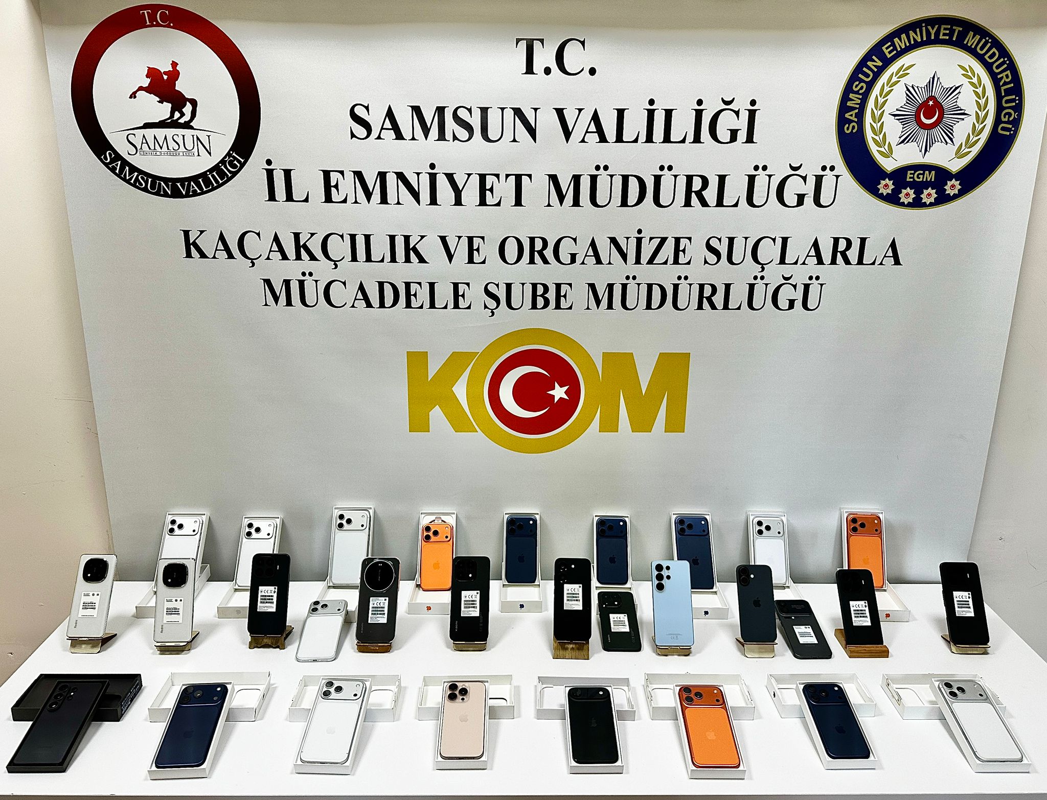 aa-20260903-42377298-42377297-samsunda-30-gumruk-kacagi-cep-telefonu-ele-gecirildi.jpg
