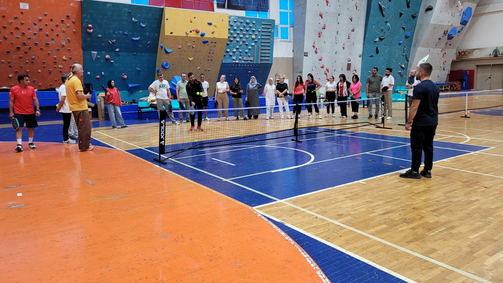 aa-20260909-42424041-42424036-canikte-pickleball-ile-aktif-yasam-ve-spor-kulturu-yayginlastiriliyor.jpg