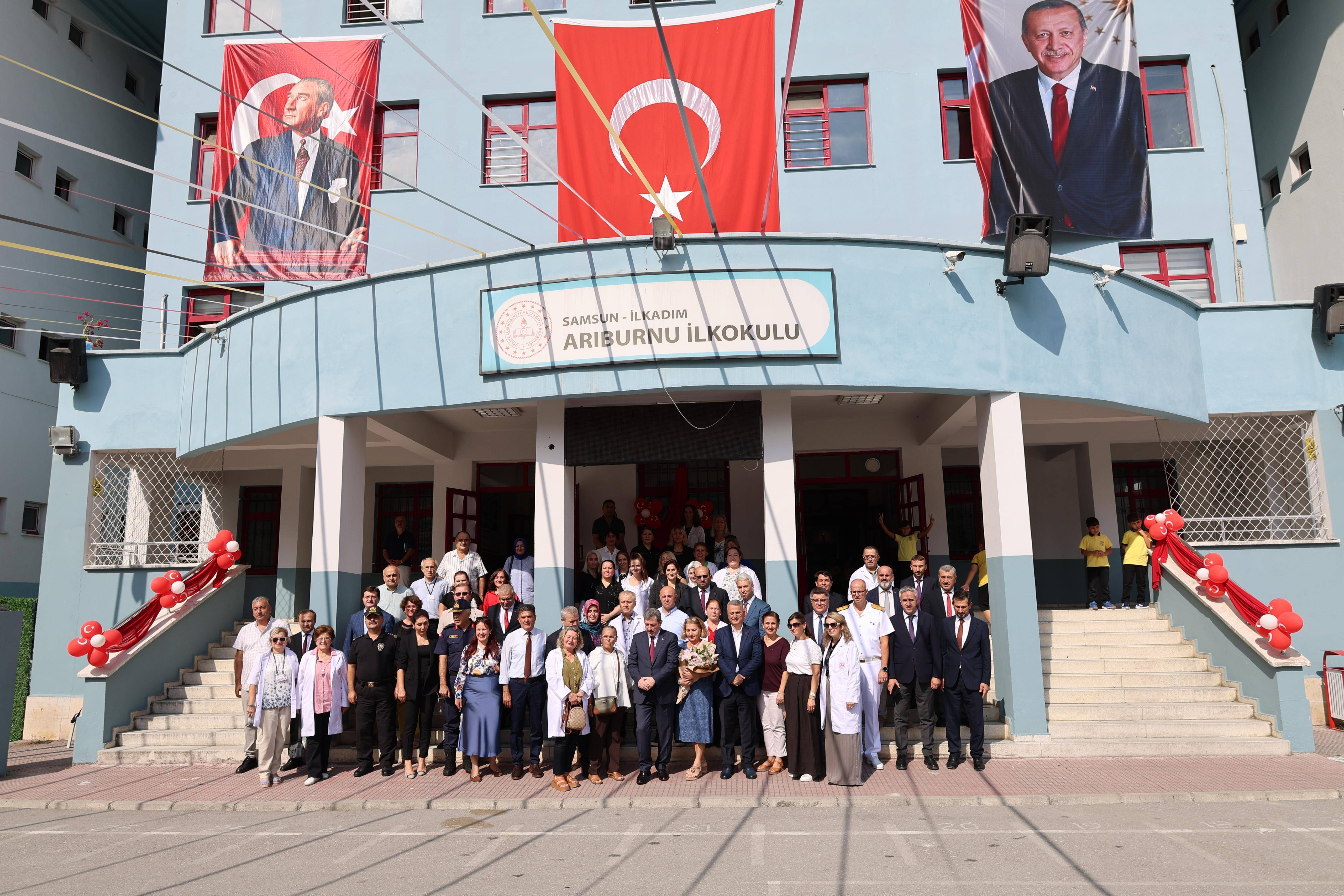 aa-20260914-42466705-42466704-samsunda-20262027-egitim-ogretim-yili-acilis-toreni-yapildi.jpg