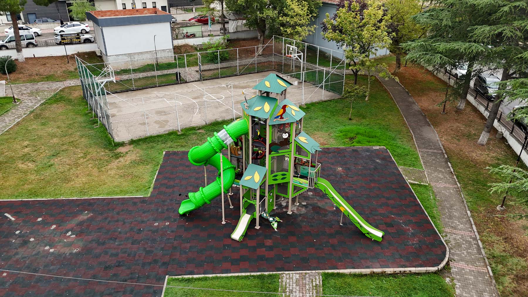 aa-20260918-42500852-42500850-bafrada-parklara-yeni-nesil-oyun-alani-kuruldu.jpg