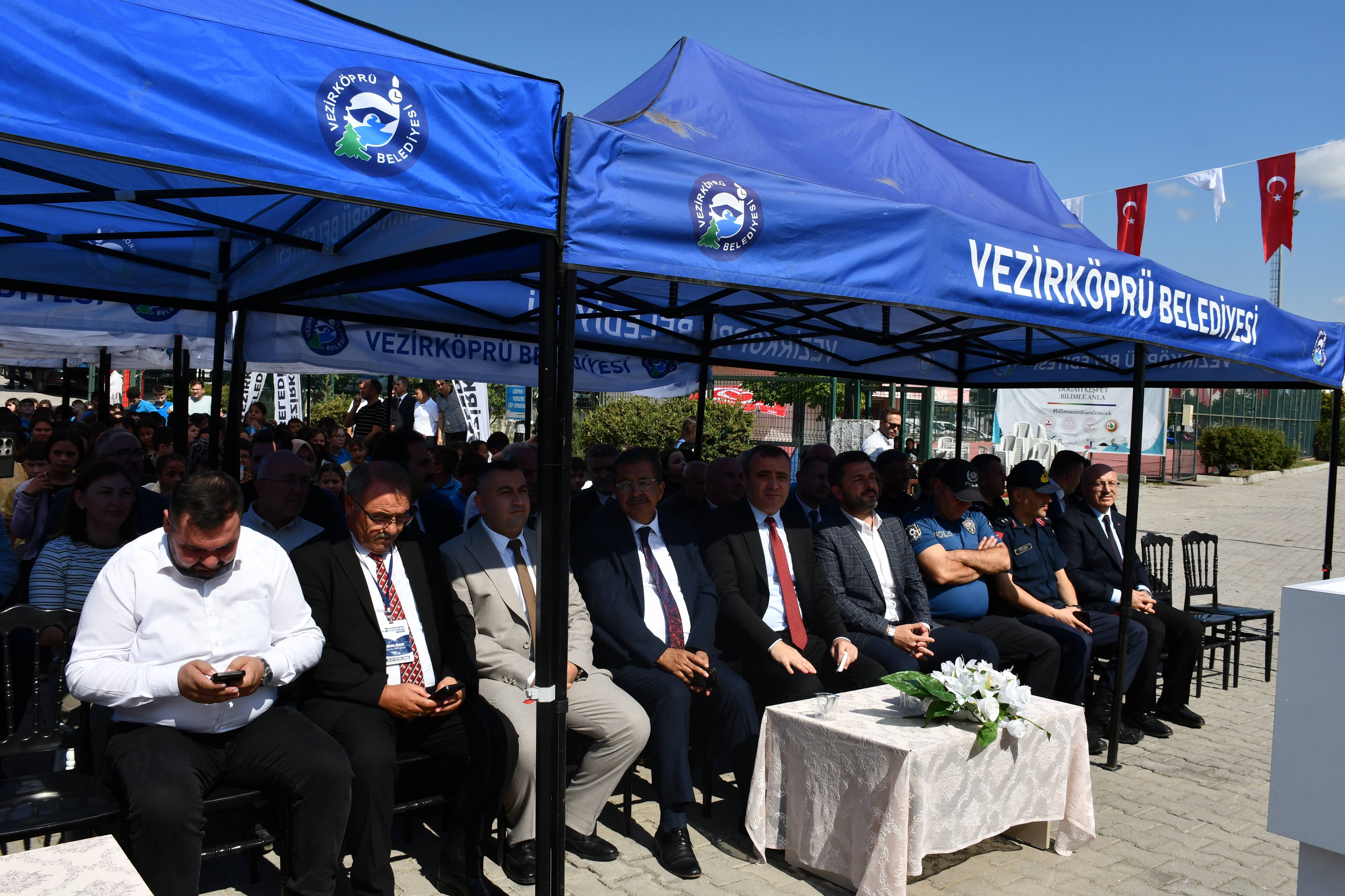 aa-20260921-42529919-42529915-vezirkopru-kitap-gunleri-kapilarini-kitapseverlere-acti.jpg