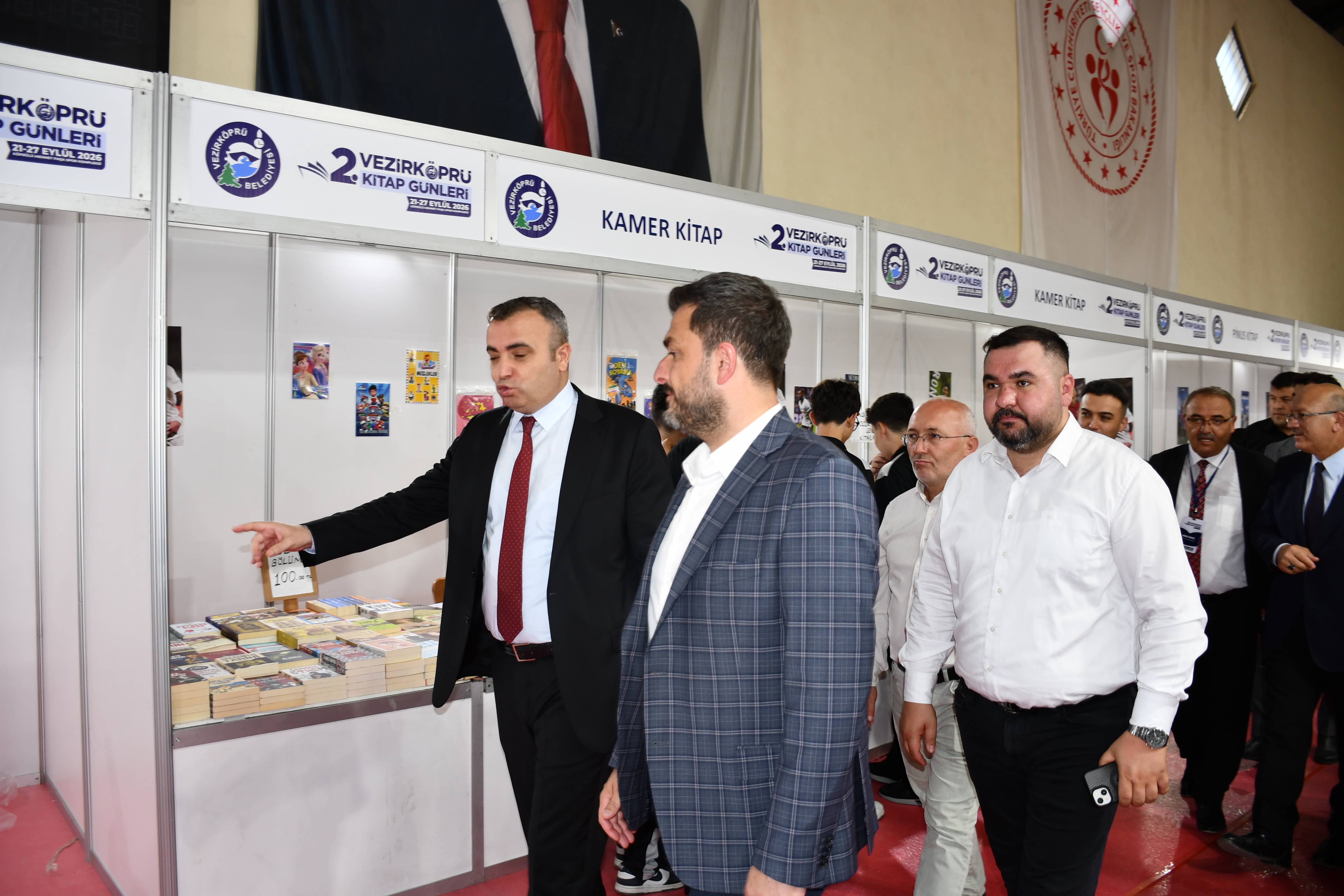 aa-20260921-42529919-42529917-vezirkopru-kitap-gunleri-kapilarini-kitapseverlere-acti.jpg