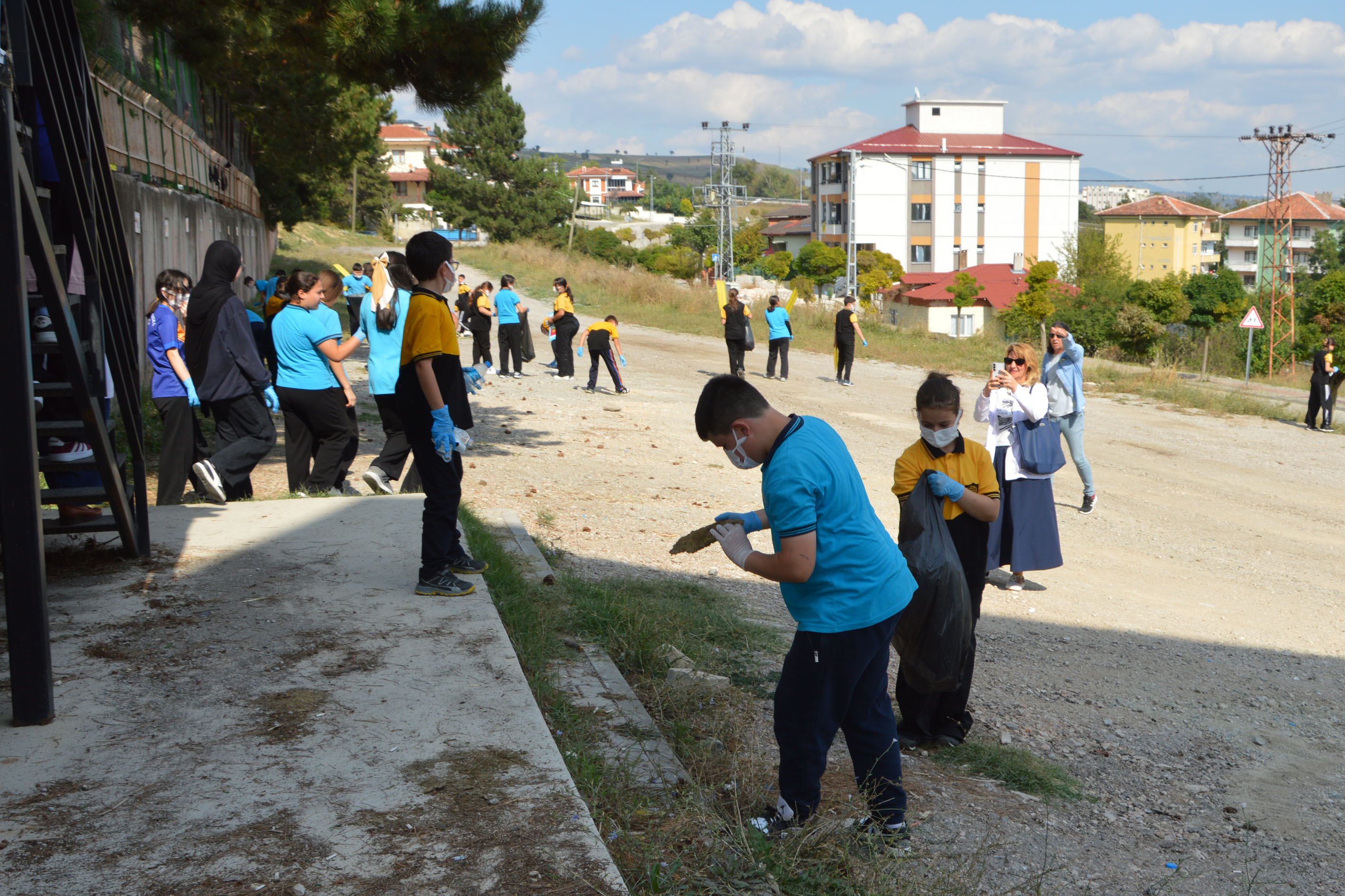aa-20260921-42531273-42531272-havzada-ogrenciler-dunya-temizlik-gununde-cevre-temizligi-yapti.jpg