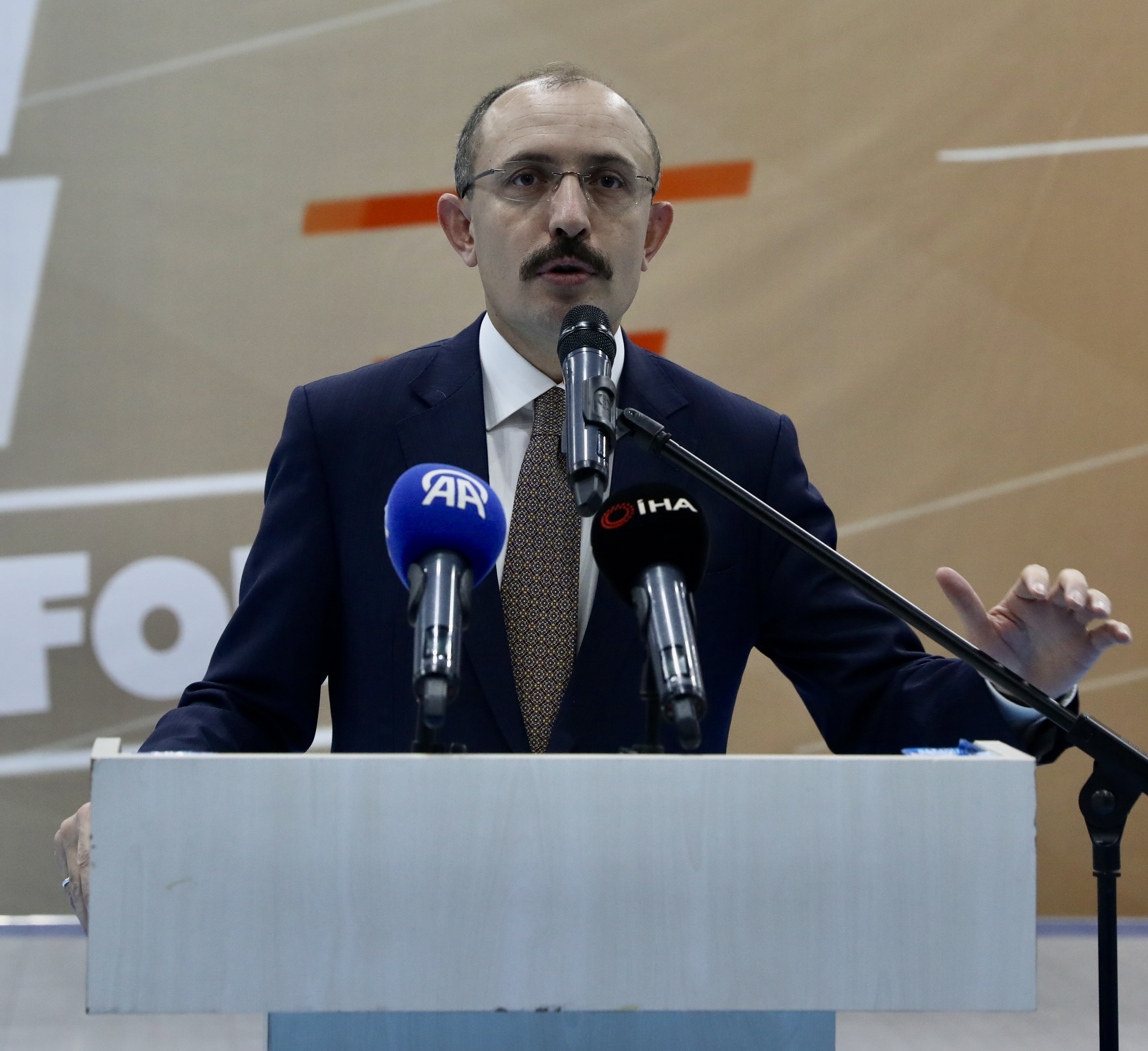 aa-20260925-42567881-42567878-yildizlar-ve-gencler-flore-dunya-kupasinin-acilis-seremonisi-yapildi.jpg