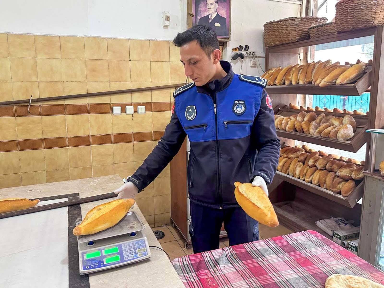 aa-20261006-42665312-42665307-bafrada-firinlara-gramaj-ve-hijyen-denetimi-yapildi.jpg