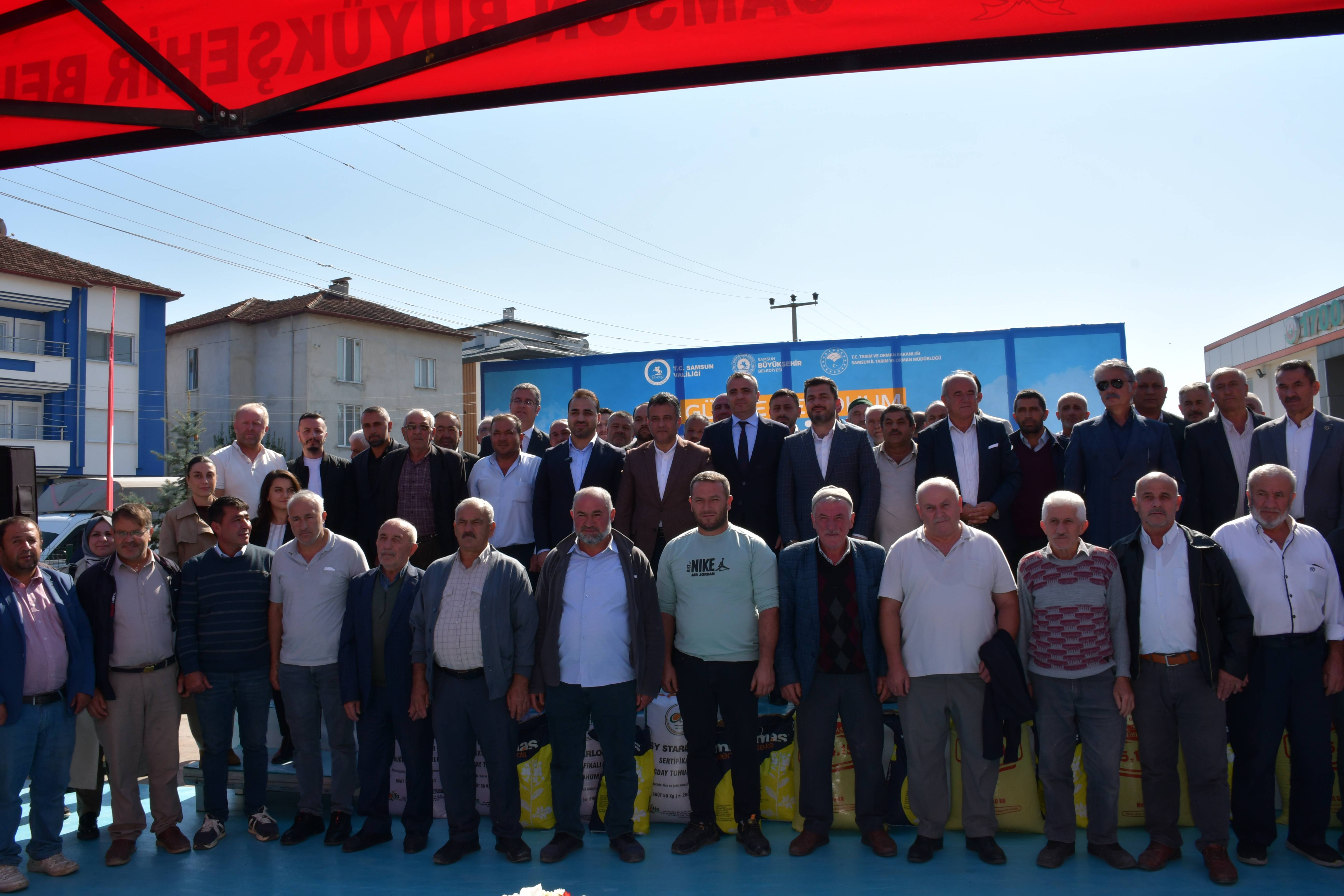 aa-20261010-42713826-42713825-samsunda-844-ureticiye-tohum-ve-gubre-destegi-verildi.jpg