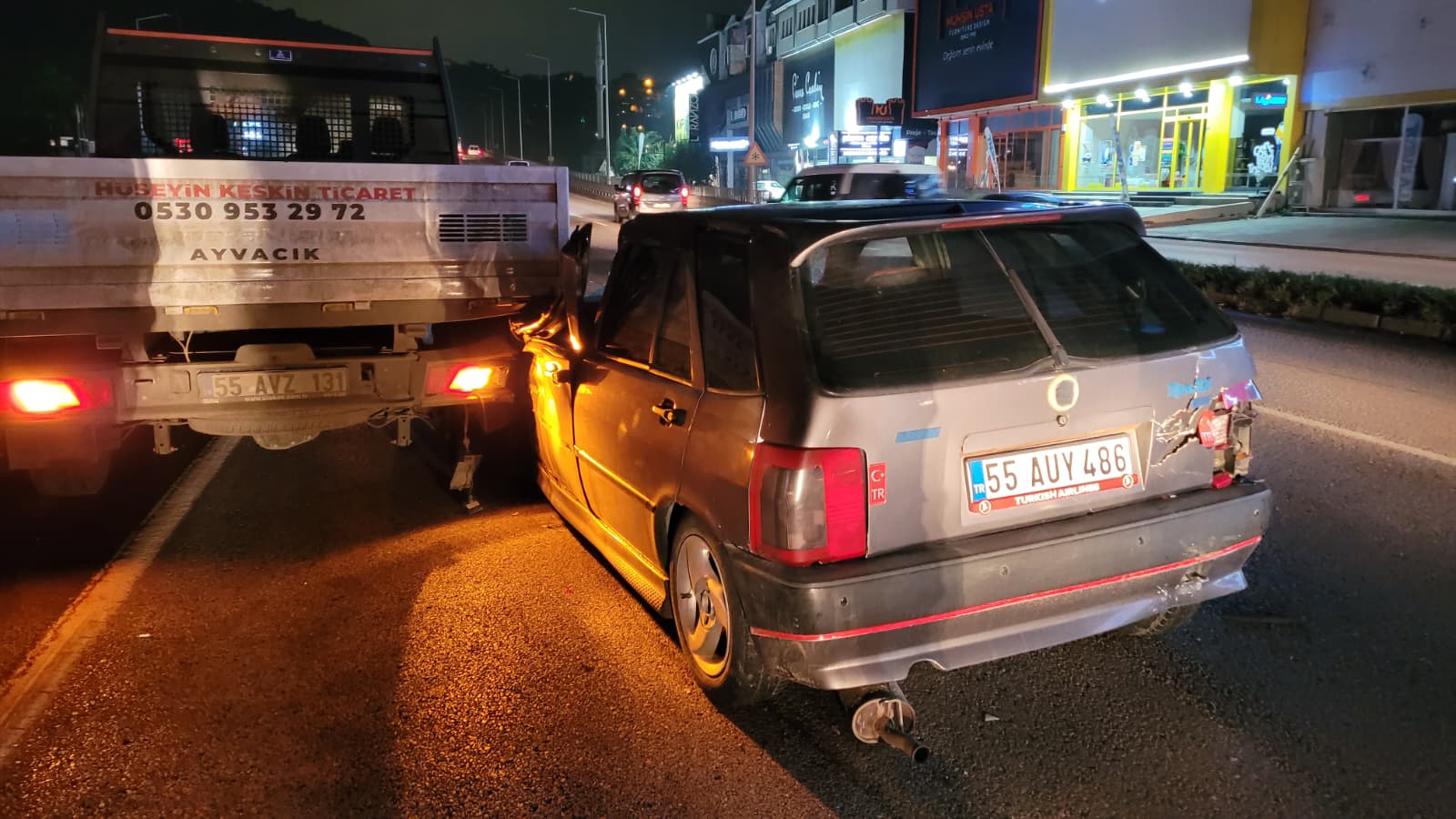 aa-20261015-42769478-42769474-samsunda-4-aracin-karistigi-zincirleme-trafik-kazasinda-2-kisi-yaralandi.jpg