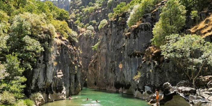 Sıcaktan bunalanlar soluğu Masiro Kanyonu'nda alıyor