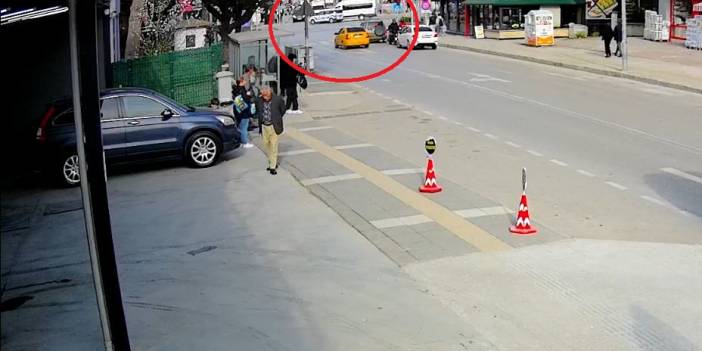 İhbara giden polis otosu minibüsle çarpıştı