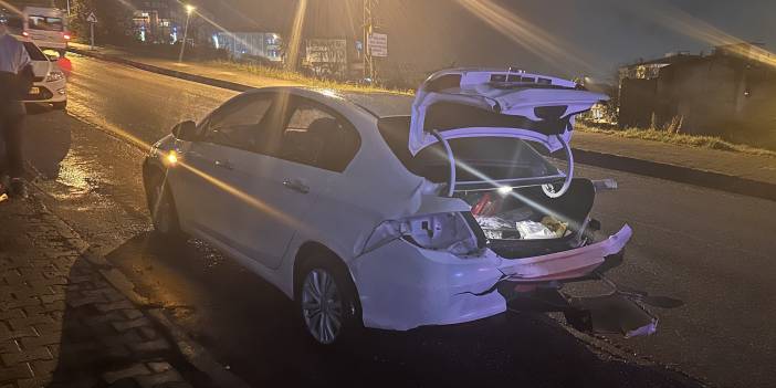 Yokuş aşağı kayan araçta bulunan 2 kişi yaralandı