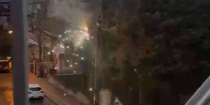 Elektrik trafosundan saçılan kıvılcımlar paniğe neden oldu